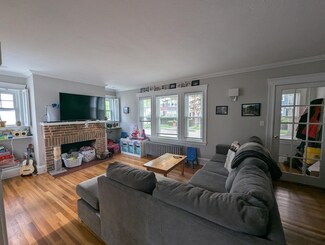 11 Clarendon Rd Unit 1, Belmont, MA 02478