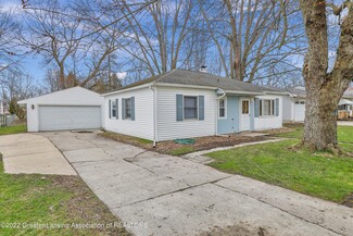 2028 Auburn Ave, Holt, MI 48842