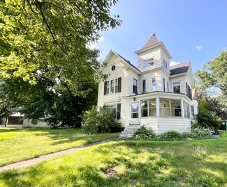 42 Western Ave, Fairfield, ME 04937