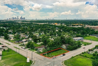 7631 Hirsch Rd, Houston, TX 77016