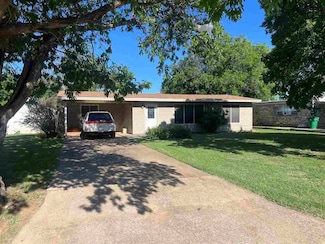 502 S Sycamore, Archer City, TX 76351