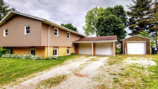 W5183 Biederman Dr, Aztalan, WI 53038