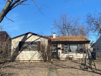 2114 20th St, Zion, IL 60099