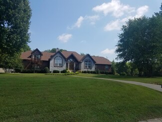 113 Terry Ln, Cottontown, TN 37048