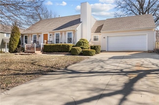 5413 Mccoy St, Shawnee, KS 66226