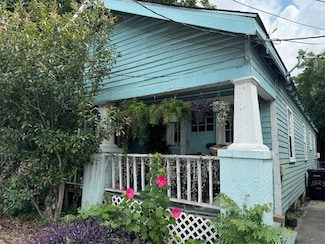 5621 Tchoupitoulas St, New Orleans, LA 70115