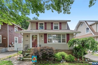 236 Walnut Ave, Bogota, NJ 07603