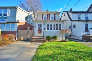 24 9th St, Staten Island, NY 10306