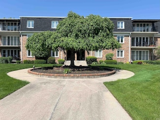 4501 N Wheeling Ave Unit 2-303, Muncie, IN 47304