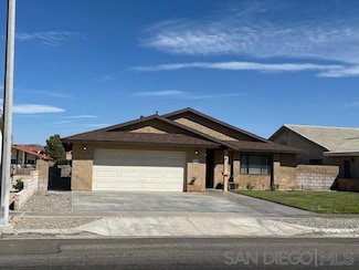 27539 Silver Lakes Pkwy, Helendale, CA 92342