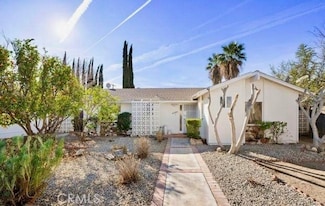 23522 Victory Blvd, Woodland Hills, CA 91367