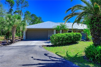 110 29th St SW, Naples, FL 34117