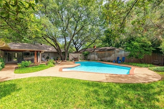 3212 Woodwind Ln, Dallas, TX 75229