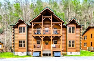 311 Caney Creek Rd, Pigeon Forge, TN 37863