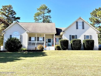 154 Dublin Ct, Whispering Pines, NC 28327