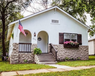 835 Brown Ave, Osawatomie, KS 66064