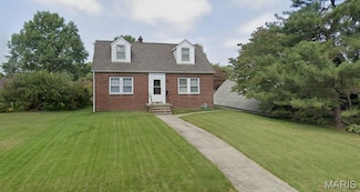 1421 Orchard St, Belleville, IL 62221