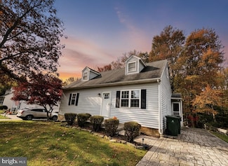 36 Julie Ln, Newark, DE 19711