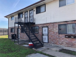 9027 Palm St, New Orleans, LA 70118