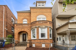53 2nd Ave, Newark, NJ 07104
