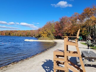 307 Big Bass Dr, Big Bass Lake, PA 18424