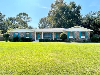 104 Janet St, Crystal Springs, MS 39059