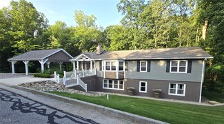11856 Plum Ridge Dr, Hiram, OH 44234