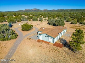 42449 N Spooky Owl, Seligman, AZ 86337