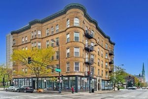 36 S Ashland Ave Unit 504, Chicago, IL 60607