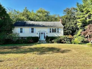 17 Hillside Dr, Cohasset, MA 02025