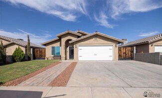 937 S 47th Dr, Yuma, AZ 85364