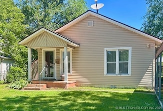 607 3rd Ave NW, Ardmore, OK 73401