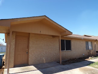 306B Avenue R, Burnet, TX 78611