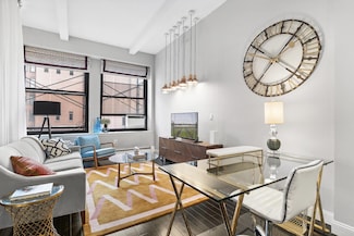 250 Mercer St Unit B804, New York, NY 10012