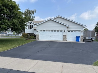 2030 Joes Lake Rd SE, Cambridge, MN 55008