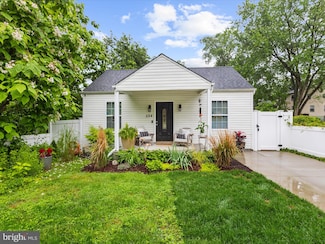 524 Clovis Ave, Capitol Heights, MD 20743