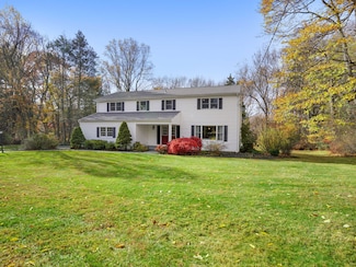 52 Langstroth Dr, Ridgefield, CT 06877