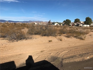 6928 E Concho Place, Kingman, AZ 86401