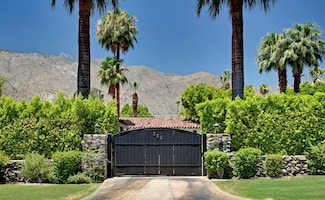839 N Avenida Olivos, Palm Springs, CA 92262
