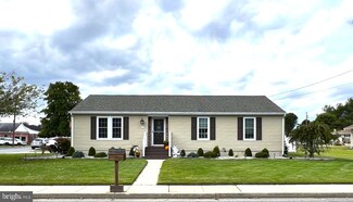 27 Morningside Dr, Pennsville, NJ 08070
