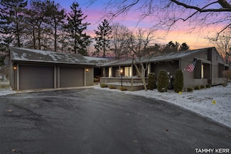 794 Brook Village Ct Unit 27, Holland, MI 49423