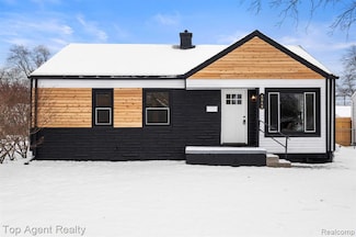 4048 Royal Ave, Berkley, MI 48072