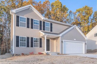 855 Saint Johns Chase, Grand Ledge, MI 48837