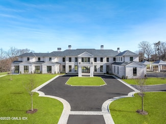 214 Clapboard Ridge Rd, Greenwich, CT 06831