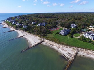 554 Wianno Ave, Osterville, MA 02655
