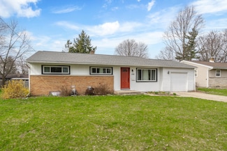 1208 Eldridge Dr, Kalamazoo, MI 49006