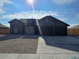 12228 Bella Vita Dr, Roswell, NM 88201