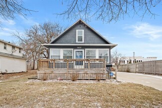 1417 32nd St, Des Moines, IA 50311