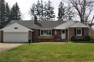 8327 Ericson Dr, Buffalo, NY 14221