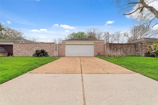 16123 Ridgegreen Dr, Houston, TX 77082